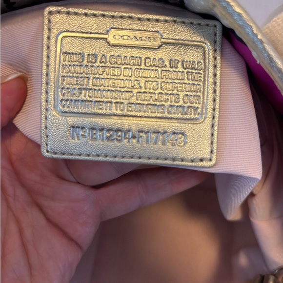 Coach Poppy 2012 (F17148) Kyra Floral Tote Bag in EUC - Picture 5 of 16